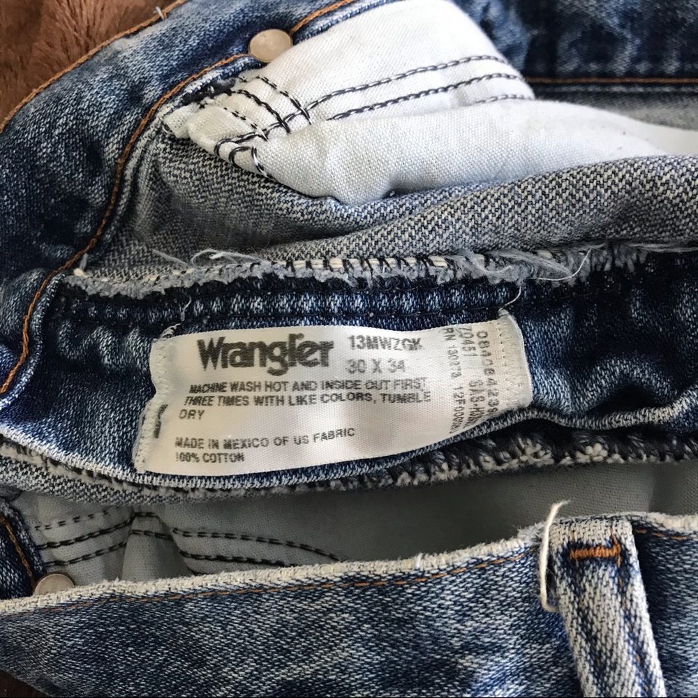 Vintage Wrangler Denim Shorts - Picture 2 of 3